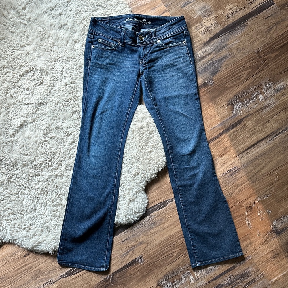 American Eagle Outfitters Women's Boot Cut Jeans in Indigo
